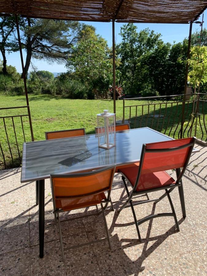 Les Oliviers Villa Vaugines Eksteriør bilde